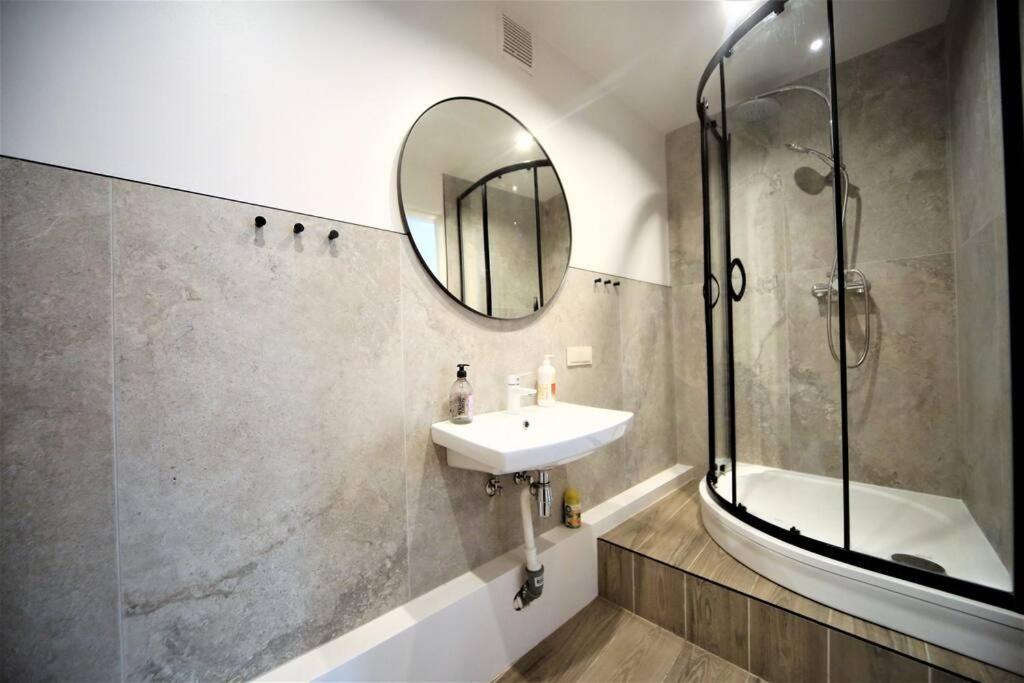 Two Bedroom / Old Town With Private Terrace Riga Dış mekan fotoğraf